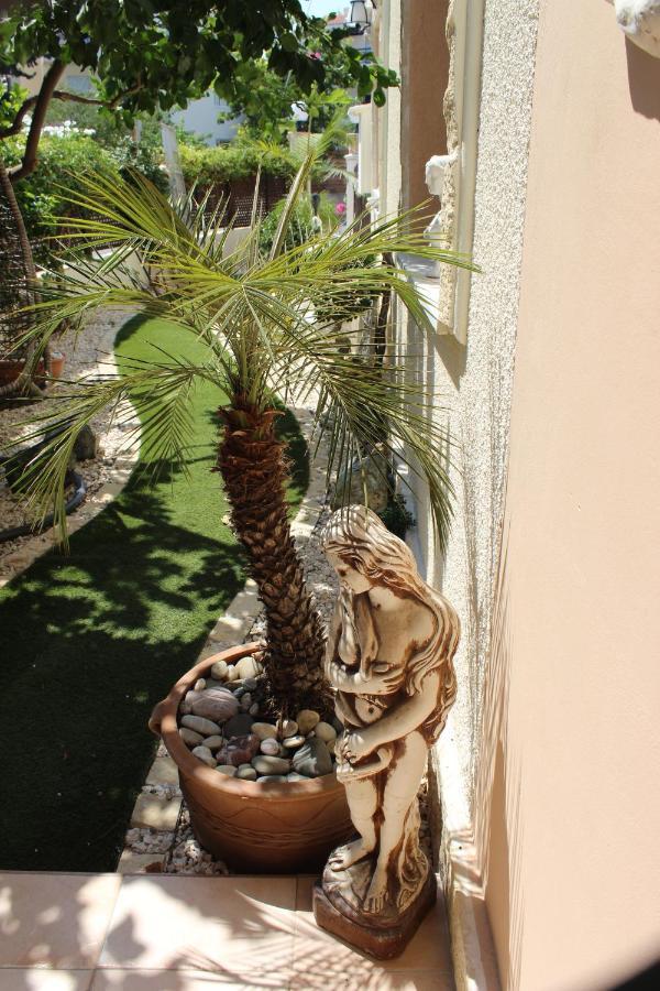 Ivoton Home Pafos Exterior foto