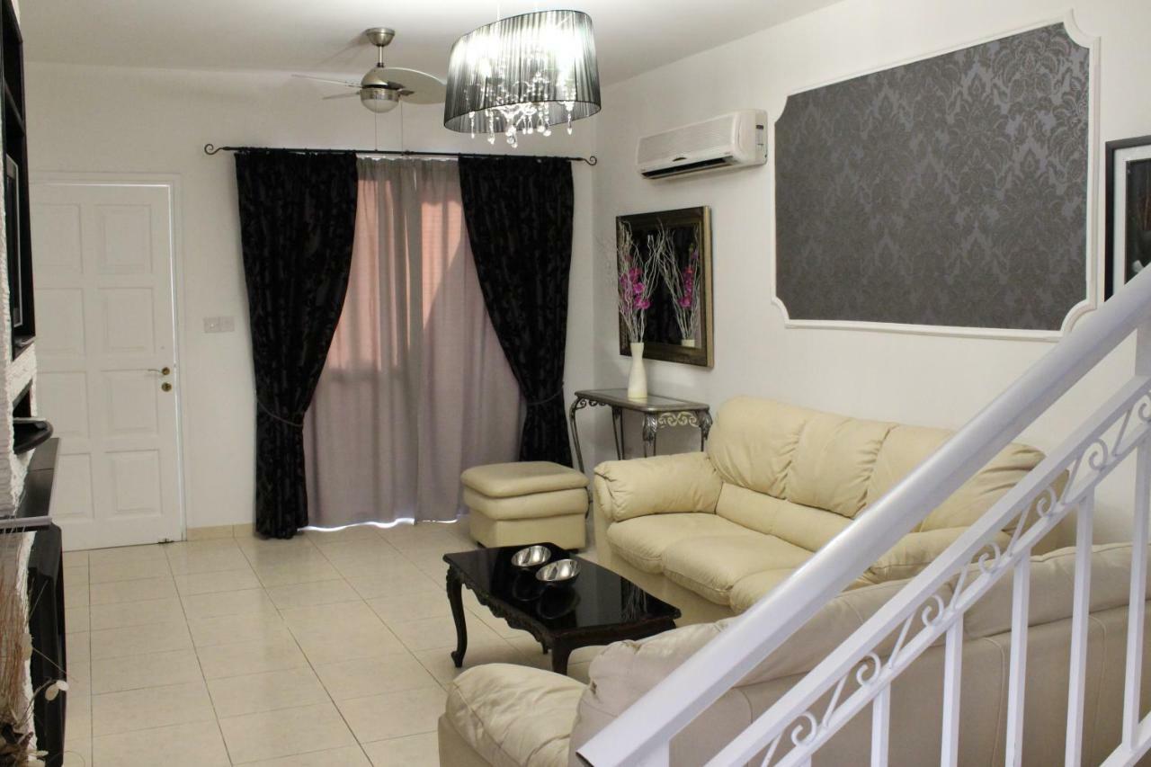 Ivoton Home Pafos Exterior foto